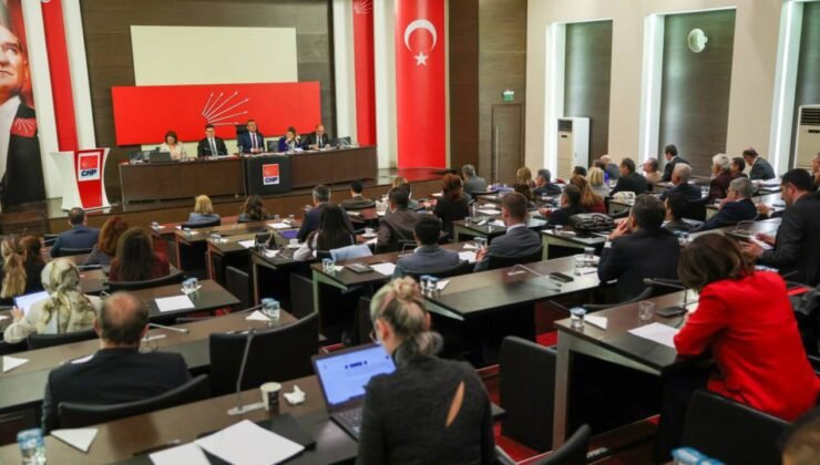 Özgür Özel, Tandoğan’daki Büyük Mitingi İptal Ettiğini Açıkladı