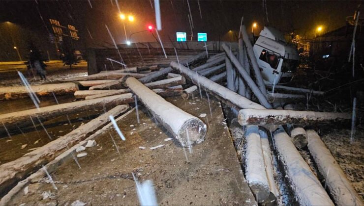 Tokat Çevre Yolunda Tır Kazası