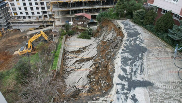Üsküdar’da İstinat Duvarı Çökmesiyle Bir Apartman Tahliye Edildi