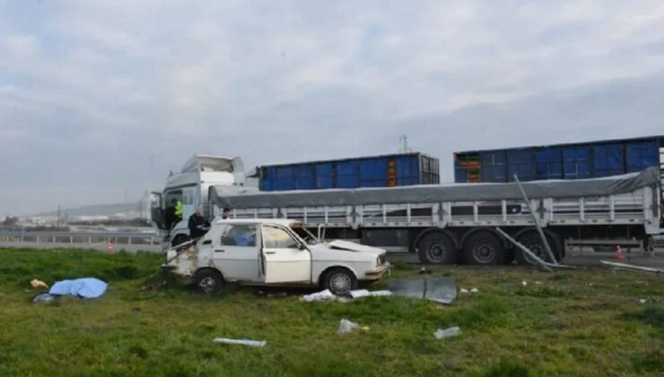 Otomobil ile TIR Çarpıştı: 3 Kişi Hayatını Kaybetti, 3 Kişi Yaralandı