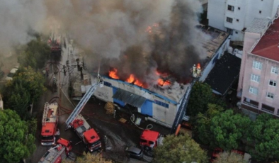 Arnavutköy’de Bir İmalathanede Yangın