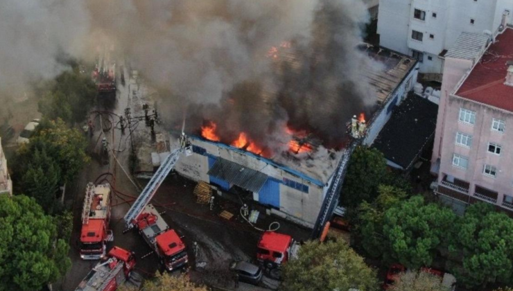 Arnavutköy’de Bir İmalathanede Yangın