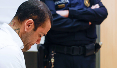 Brezilyalı futbolcu Dani Alves’e, 4 yıl 6 ay hapis cezası