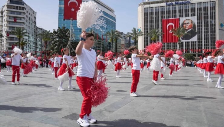 23 Nisan Tüm Kentlerde Coşkuyla Kutlandı