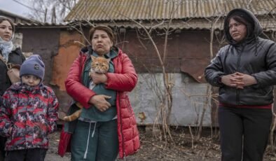 Kazakistan’da Karların Eritilmesiyle Sel Meydana Geldi