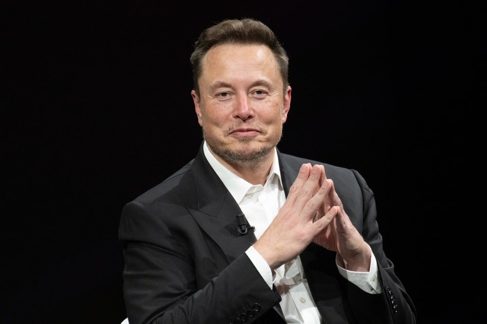 Musk'ın Danışmanlık Rolü ve Bağışları