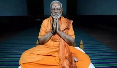 Hindistan Başbakanı Modi’nin Meditasyonu