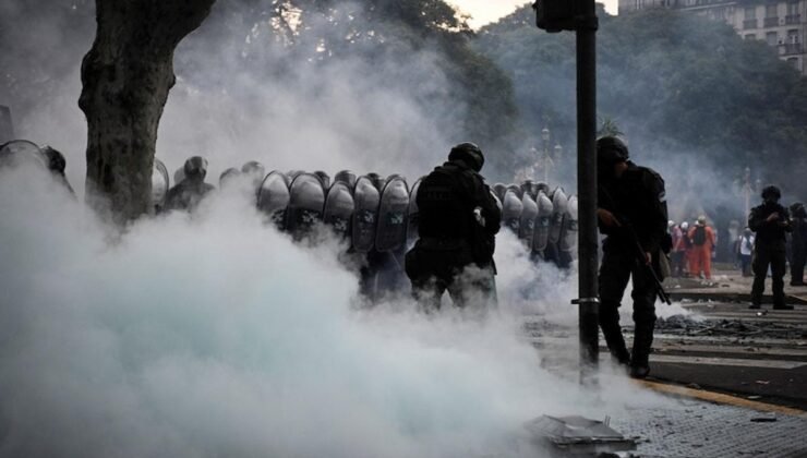 Arjantin’de Ekonomik Reform Protestoları: Olaylar ve Gelişmeler