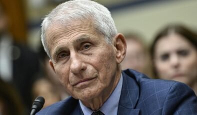 Dr. Fauci’nin Açıklamaları ve Cumhuriyetçi Vekillerin Eleştirileri