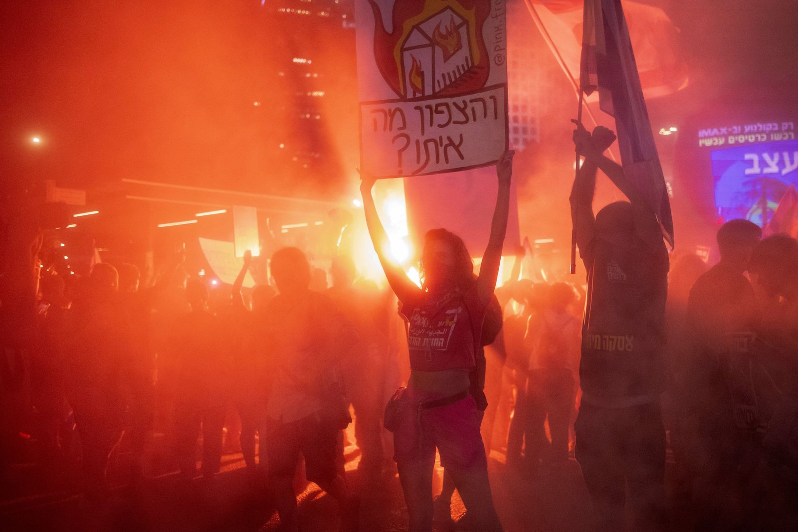 Tel Aviv'de Büyük Gösteri