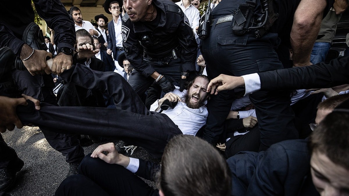 Ultra Ortodoks Yahudilerin Askerlik Protestosu