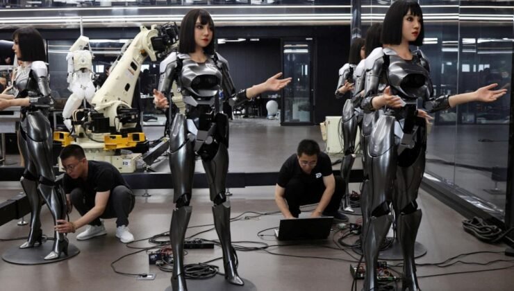 Yapay Zekâ İle Geliştirilen İnsansı Robotların Geleceği