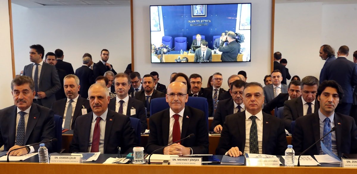 Çifte Maaş Saltanatı Yasa Yoluyla Kalıcı Hale Getiriliyor