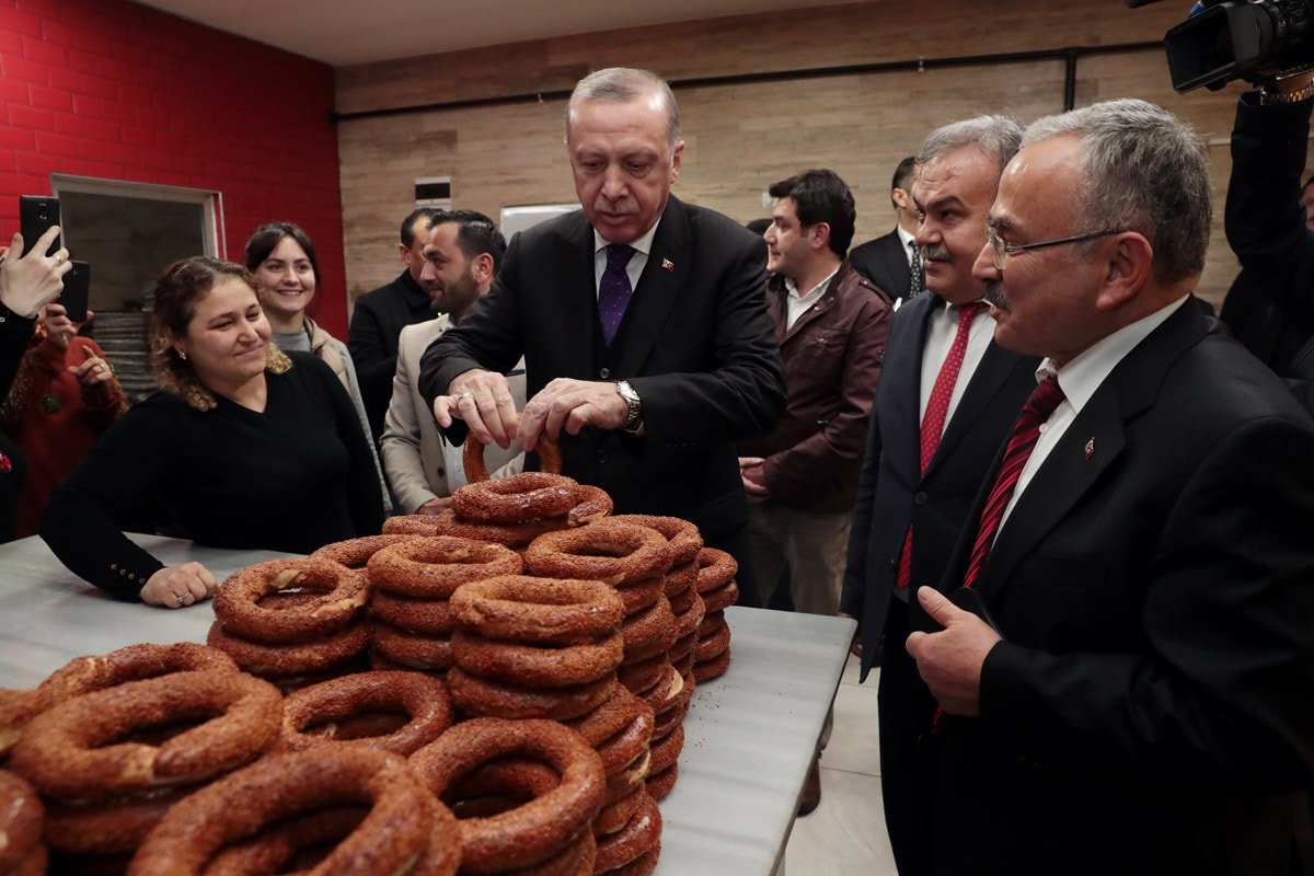 Emeklilerin Alım Gücündeki Düşüş: AKP Döneminde Yaşam Standartları