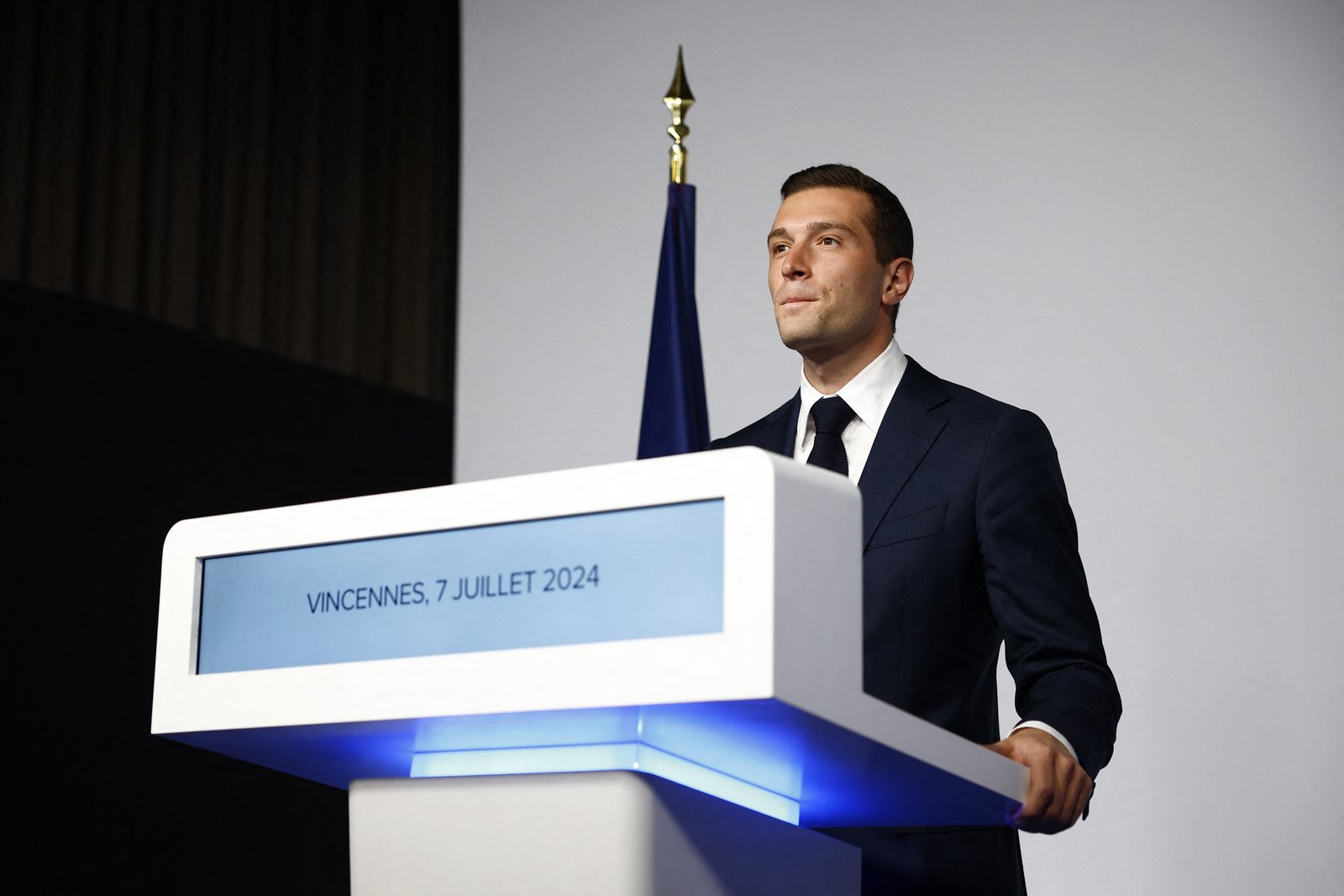 Radikal Solcu Parti Boyun Eğmeyen Fransa Başarı Yakaladı