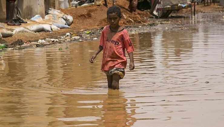 Sudan’daki Yerinden Edilme ve Açlık Krizi