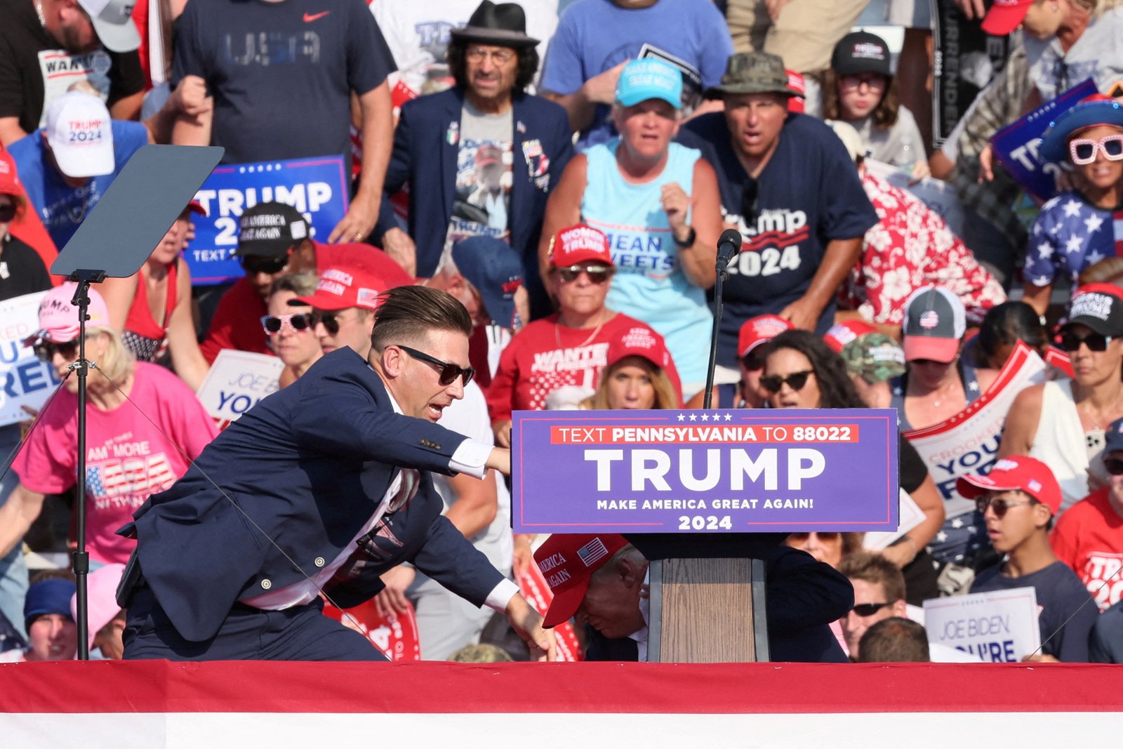 Trump Açık Hava Mitinglerini Sınırlama Kararı Aldı