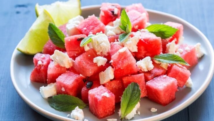 Yaz Mevsiminde Doyurucu ve Lezzetli Salatalar