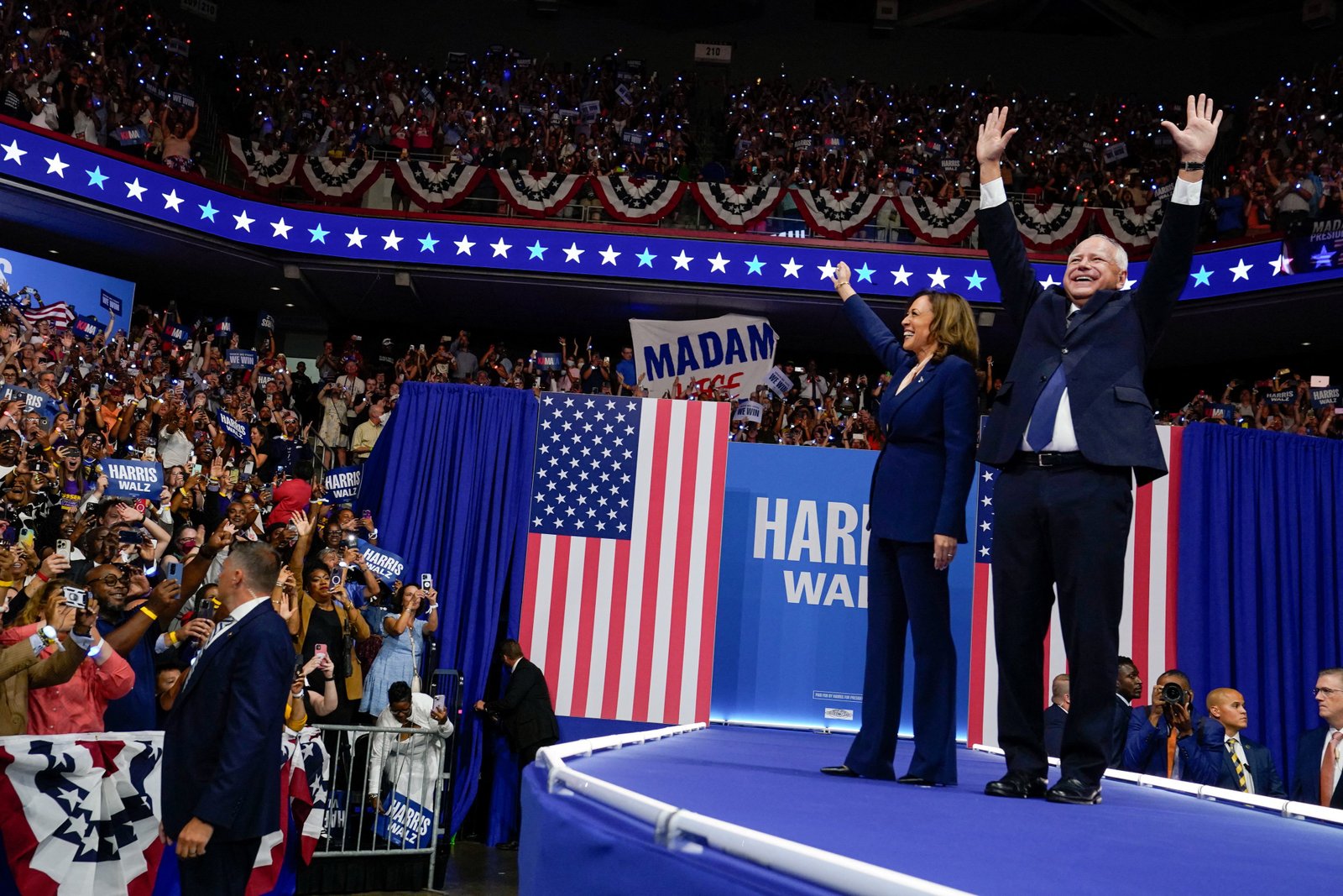 Kamala Harris'in İlk Röportajı: İsrail'e Silah Ambargosu Yok