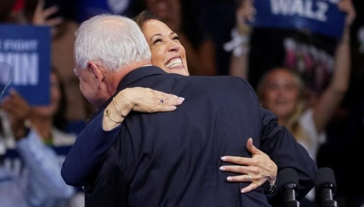 Kamala Harris ve Tim Walz’un Seçim Mitingi: 2024 Başkanlık Seçimleri