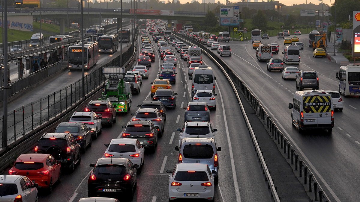 Covid-19'un Çalışma Hayatına Etkileri ve Çalışma Alışkanlıkları