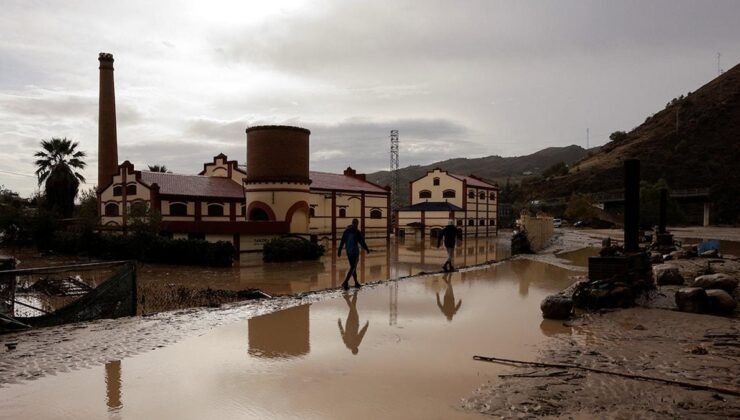 İspanya’da Şiddetli Yağış ve Fırtına Felaketi: Can Kaybı ve Hasar