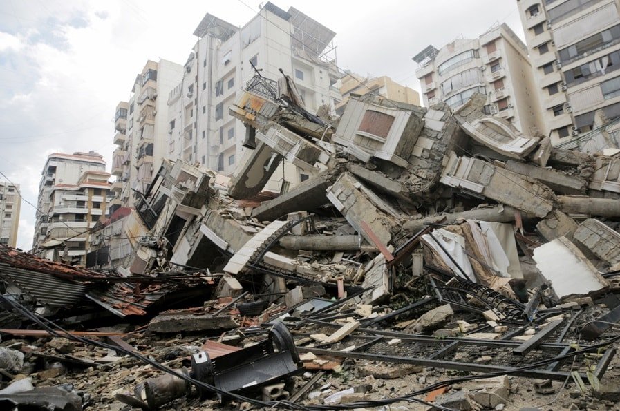 Beyrut'ta Can Kaybı ve Yıkım Hızla Artıyor