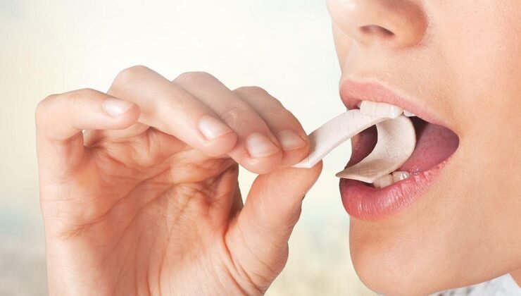 Sakız Çiğnemenin Faydaları ve Zararları