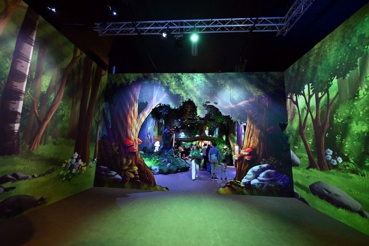 Şirinler Köyü: Brüksel'deki Büyülü Deneyim