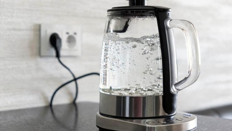 Su Yeniden Kaynatmanın Sağlık Üzerindeki Potansiyel Tehlikeleri