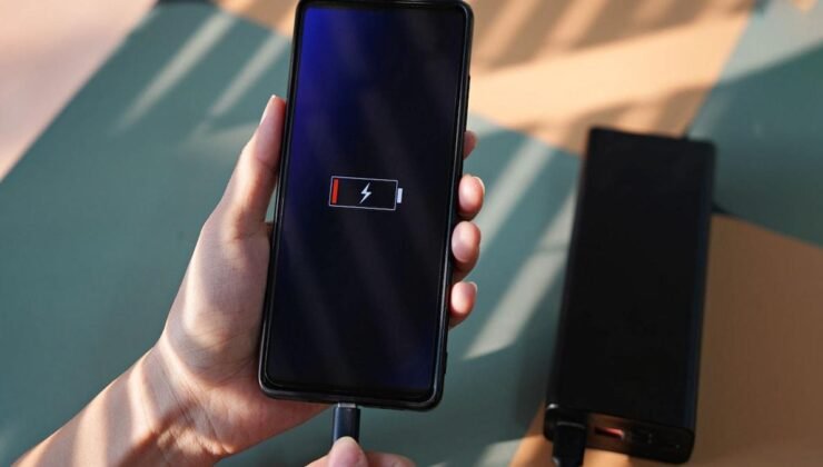 Telefonunuzu Daha Hızlı Şarj Etmenin Yolları