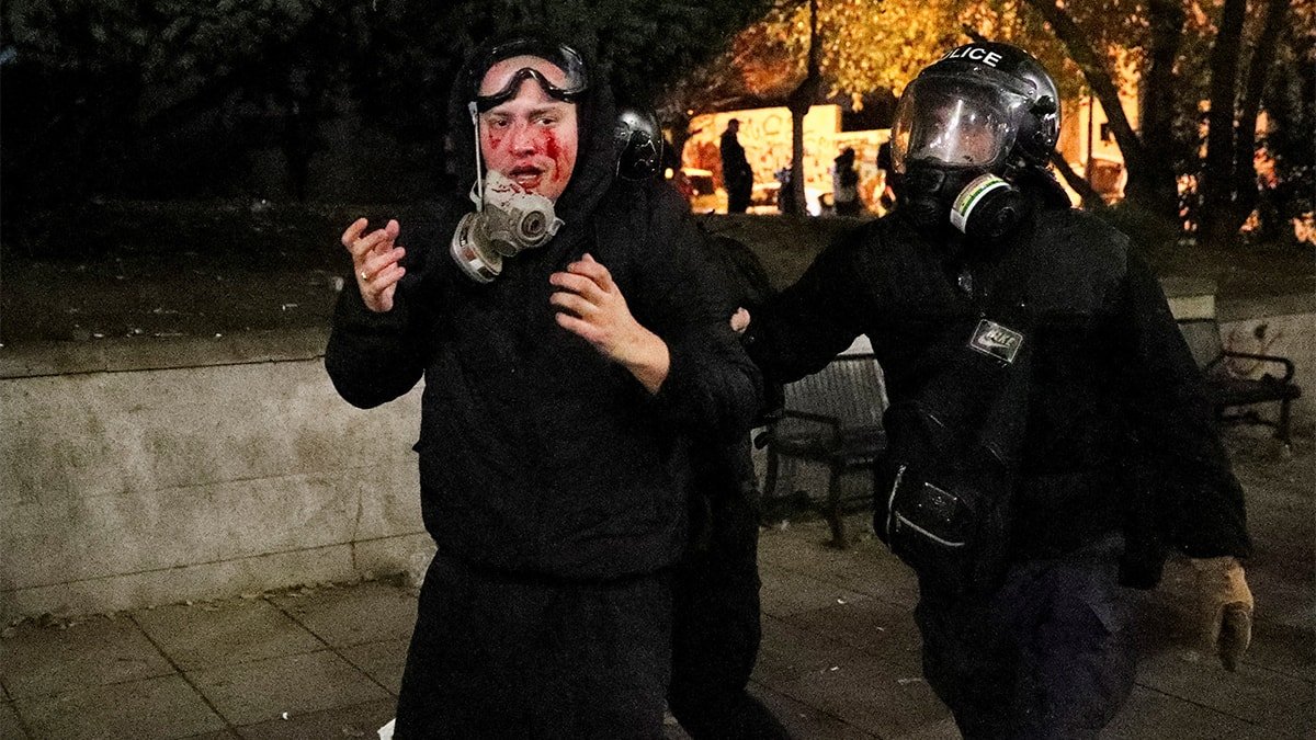 Tiflis'te Avrupa Birliği Yanlısı Protestolar ve Hükümetin Kararları