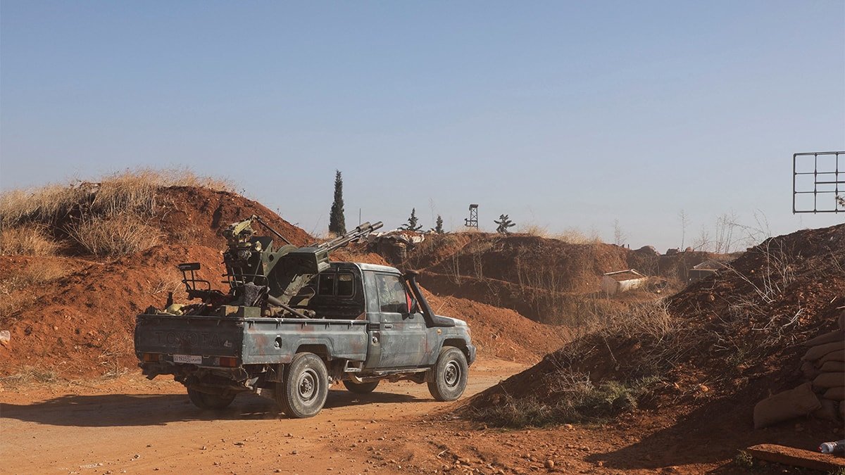 İdlib'deki Hava Saldırıları: 25 Ölüm ve Halep'in Kontrolü