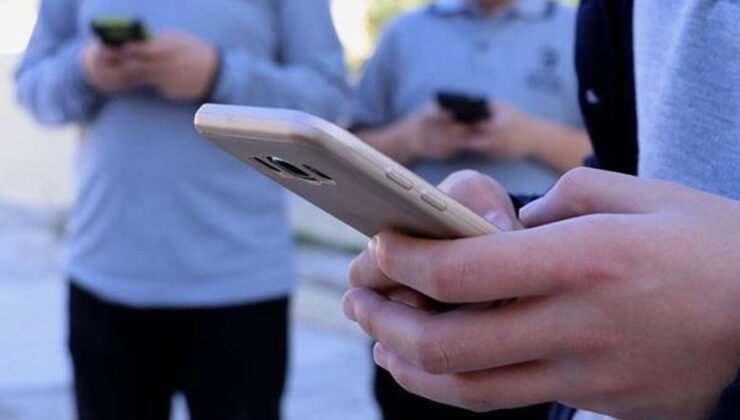 Atatürk Üniversitesi’nde Teknoloji Bağımlılığı ve Beyin Çürümesi Paneli