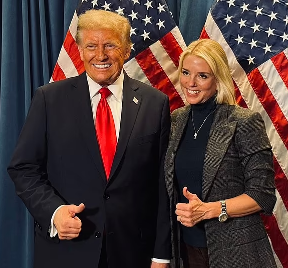 Donald Trump'ın Kabinesinde Pamela Bondi'nin Yükselişi