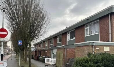 Zaandam’da Cami Yakınında Escort Şirketi Ruhsatı Verildi