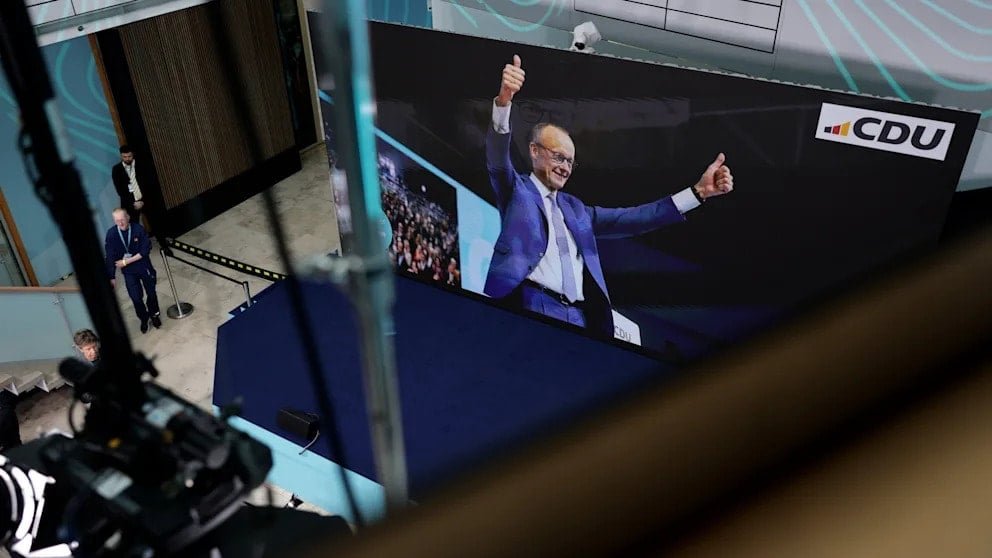 Almanya'da Erken Genel Seçim Sonuçları: Sağ Partiler Güç Kazandı