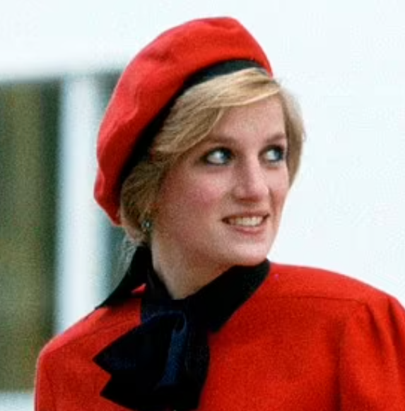 Kraliyet Atkı Şapka Kolektifi'nin 10. Yılı ve Öne Çıkan Tasarımcılar