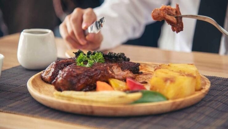 Krononütrisyon ve Akşam Yemeği Zamanlaması: Sağlıklı Yaşlılık İçin İpuçları