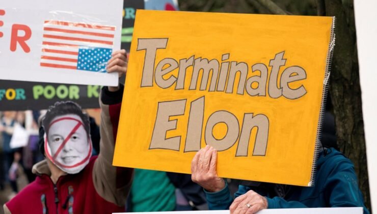 ABD’li Federal Çalışanların Sendikaları Trump Yönetimini Mahkemeye Verdi