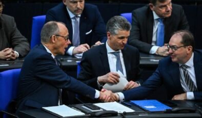 Almanya’nın Tarihi Harcama Planı Onaylandı