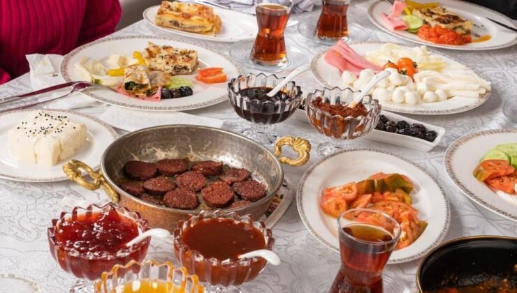 Ramazan Sonrası Beslenme Uyarıları ve Sağlıklı Alışkanlıklar