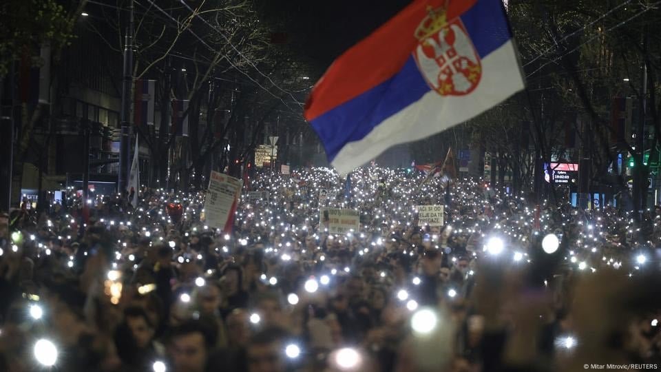 Sırbistan'da Protestolar ve Sonik Silah İddiaları