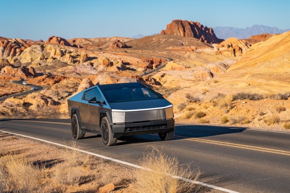 Tesla'nın Cybertruck Geri Çağırma Süreci