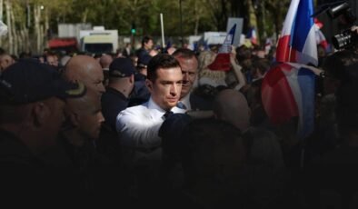 Fransa’da Aşırı Sağın Genç Lideri Jordan Bardella ve Gelecek Seçimler