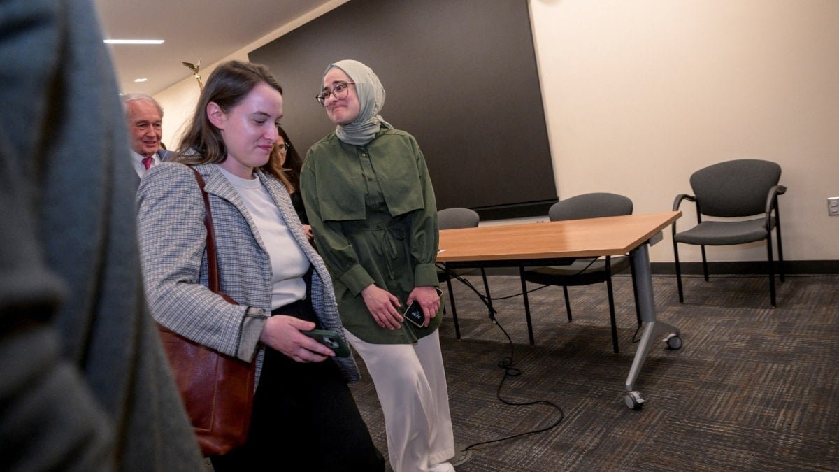 Rumeysa Öztürk: 'DİĞER KADINLARIN SESİ OLALIM'