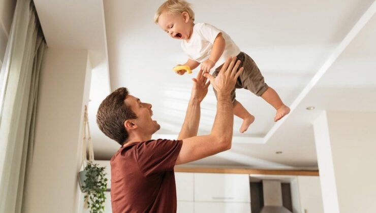 Çocuk Sağlığı ve Hastalıkları Uzmanı Dr. Ferunda Demir’den Bebek Sevgisi ve Güvenli Yaklaşımlar Hakkında Uyarı