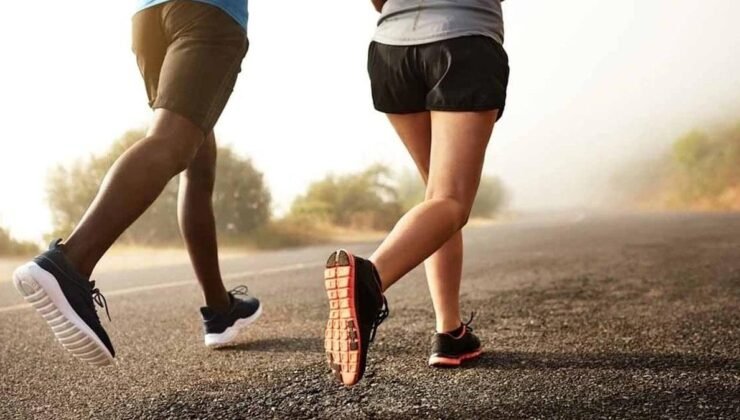 Günde Sadece 10 Dakikayla Forma Girmenin Sırları: İp Atlamayla Kilo Vermek ve Vücut Şekillendirmek