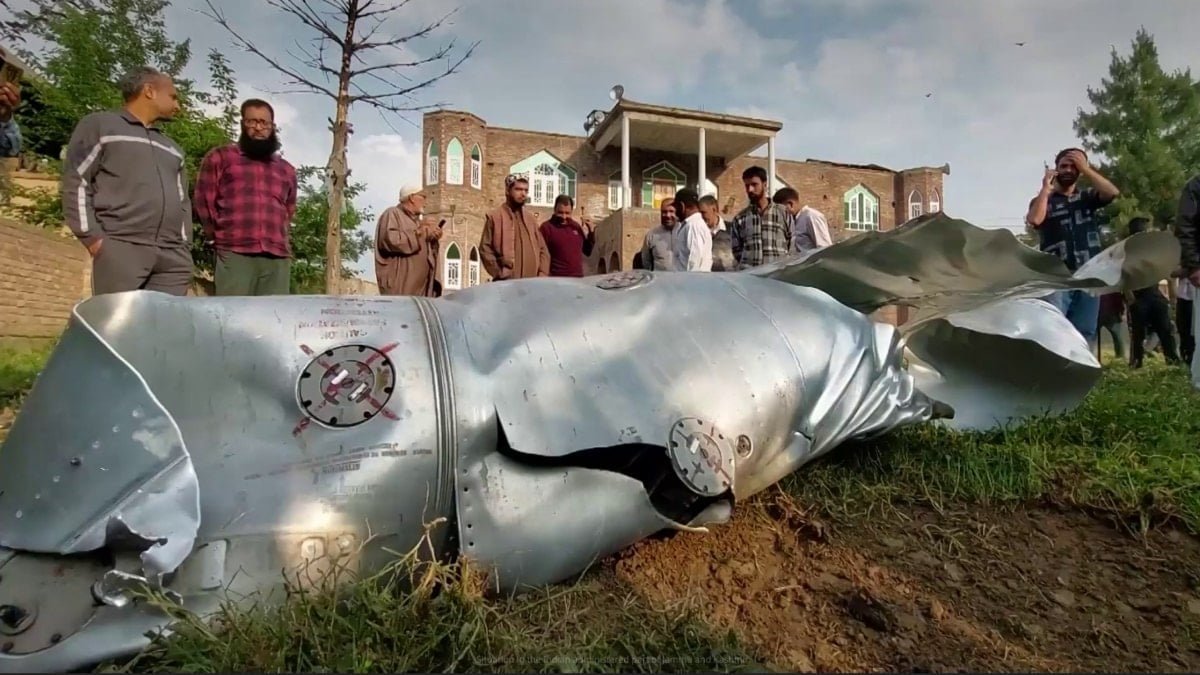 Hindistan'ın Sınırdaki Askeri Operasyonu ve Keşmir'de Gerilimi Tırmandıran Saldırılar