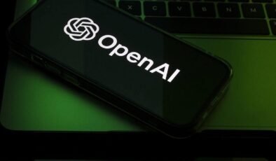OpenAI ve Apple İş Birliğiyle Yeni Girişim: Geleceğin Cihazı